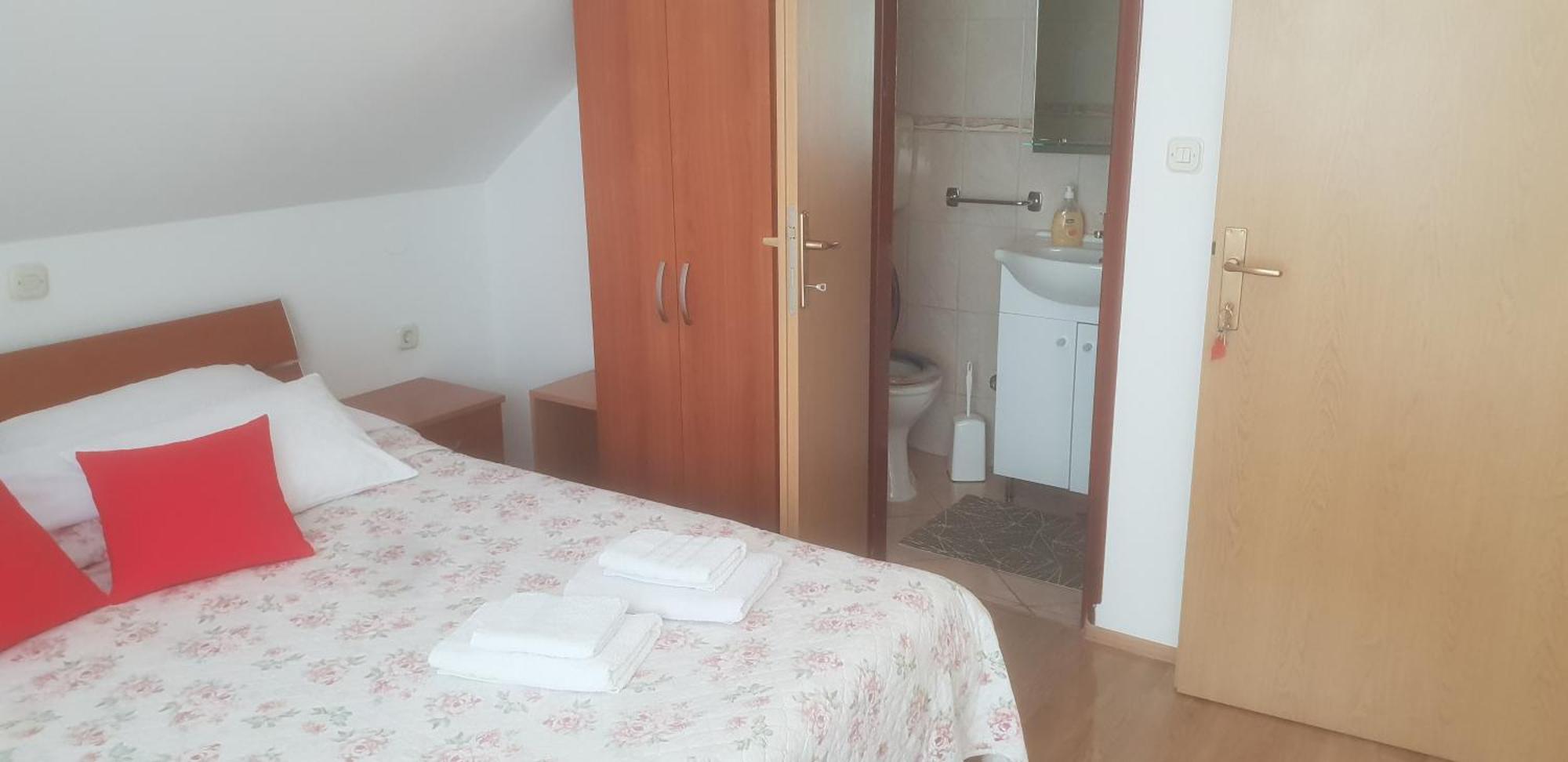 Apartments Mise Ogulin Εξωτερικό φωτογραφία