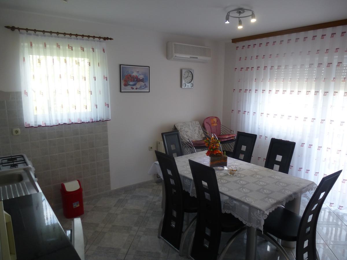 Apartments Mise Ogulin Εξωτερικό φωτογραφία