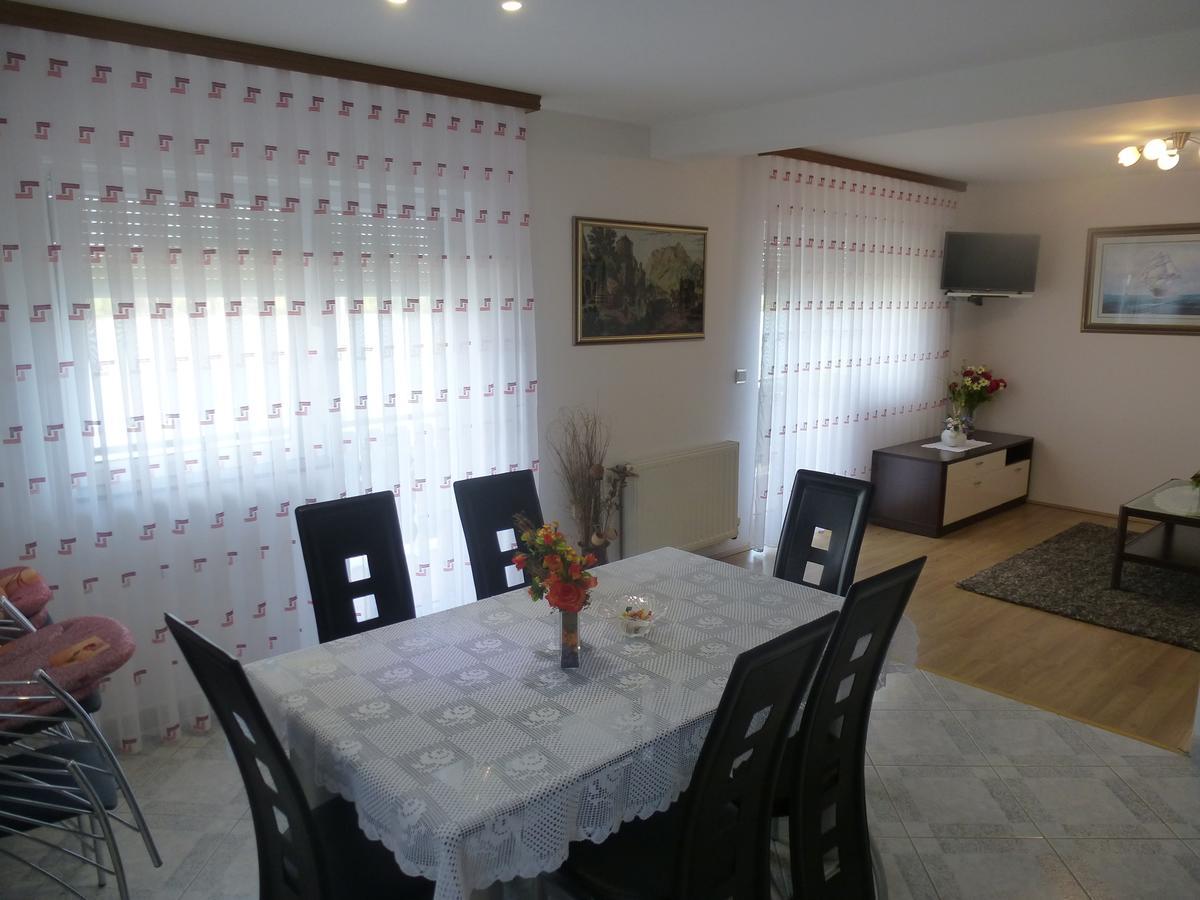 Apartments Mise Ogulin Εξωτερικό φωτογραφία