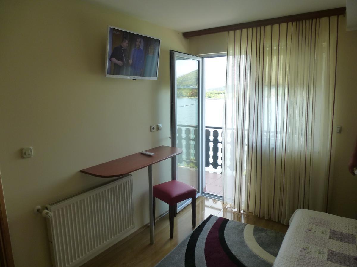 Apartments Mise Ogulin Εξωτερικό φωτογραφία