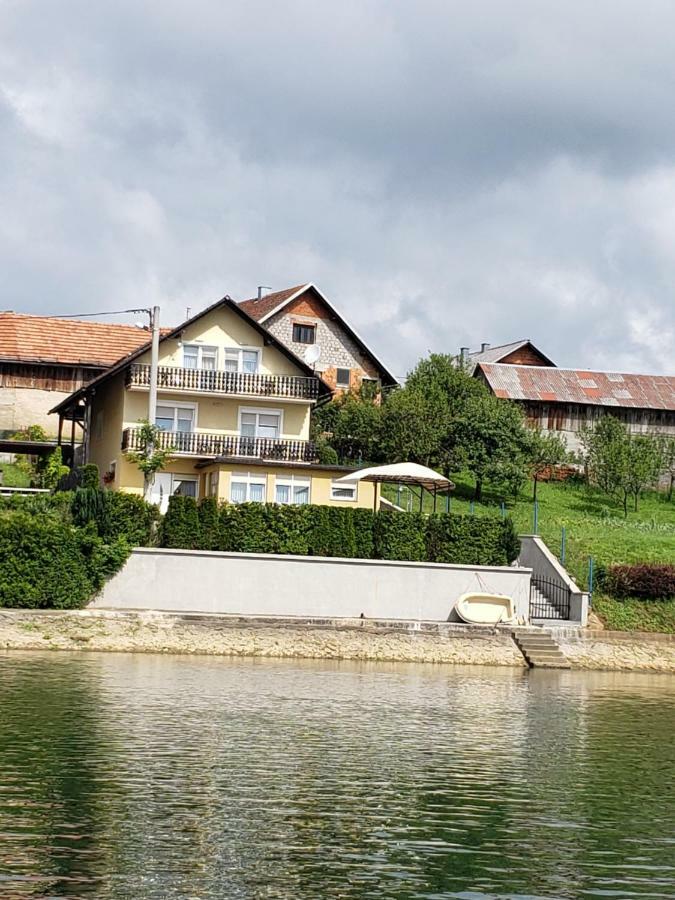 Apartments Mise Ogulin Εξωτερικό φωτογραφία